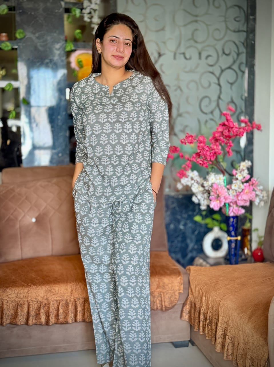 Porcelain White & Blue Floral Lounge Set